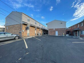 84 W 9th Ave in Columbus, OH - Building Photo - Building Photo