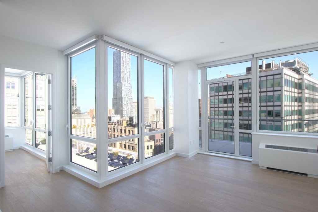 130 Water St in New York, NY - Building Photo