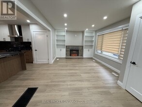 294 Burlington Crescent in London, ON - Building Photo - Building Photo