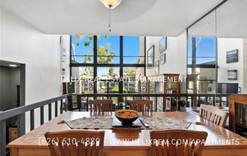 7322 Marina Pacifica Dr N in Long Beach, CA - Building Photo - Building Photo