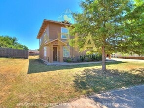 611 Welston Cir in Norman, OK - Building Photo - Building Photo