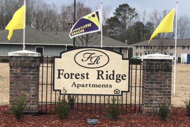 Forest Ridge Apartments in Hartsville, SC - Building Photo