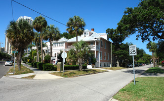 Vinoy Park Apartments