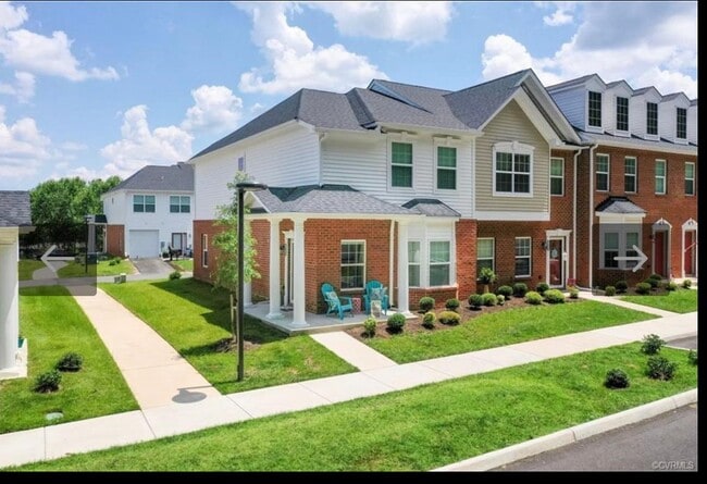 7358 Pebble Lake Dr in Mechanicsville, VA - Building Photo - Building Photo