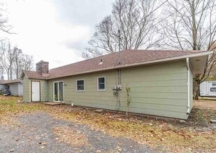 132 Red Top Rd in Wallkill, NY - Building Photo - Building Photo