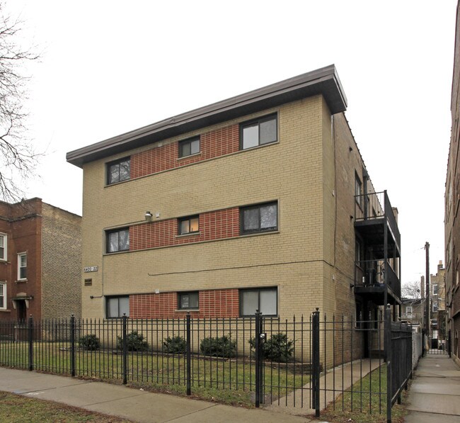 6420-6422 N Hamilton Ave in Chicago, IL - Building Photo - Building Photo