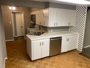 11 Monica Dr in Little Rock, AR - Building Photo - Building Photo