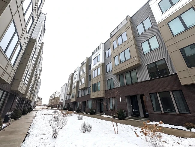 property at 3000 Sedgeview Walk