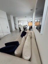 10248 NW 71st Terrace in Doral, FL - Building Photo - Building Photo