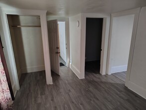 1814 E Ganson St, Unit D in Jackson, MI - Building Photo - Building Photo