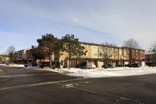 Empringham Mews in Toronto, ON - Building Photo