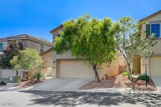 10837 Hunters Green Ave in Las Vegas, NV - Building Photo - Building Photo