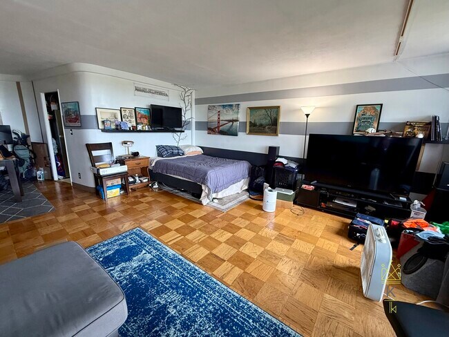 60 Babcock St, Unit 63 in Brookline, MA - Building Photo - Building Photo