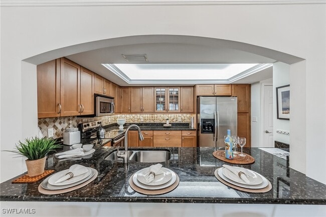 5633 Turtle Bay Dr in Naples, FL - Building Photo - Building Photo