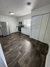 1640 NE 71st Pl in Ocala, FL - Foto de edificio - Building Photo