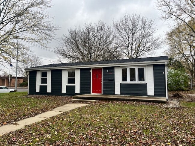 property at 2301 Beck Ln
