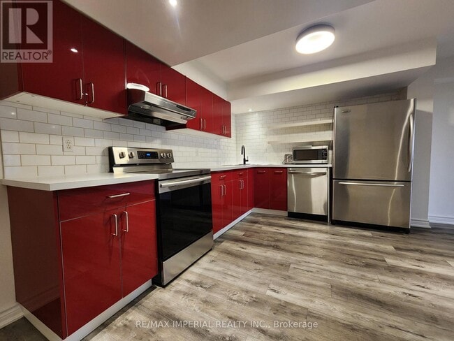 9 Caramel Crescent in Richmond Hill, ON - Building Photo - Building Photo