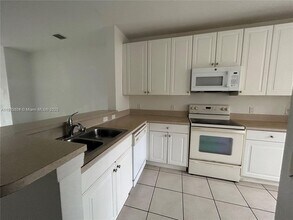1726 NW 6th Ave in Fort Lauderdale, FL - Building Photo - Building Photo