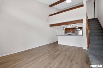 2575 S Syracuse Way in Denver, CO - Building Photo - Building Photo