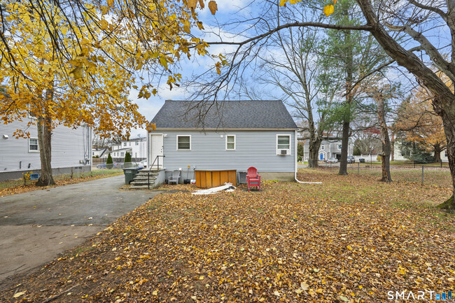 5 Clover Hill Ave in Bridgeport, CT - Building Photo - Building Photo