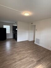 650 SW 15th Ave in Fort Lauderdale, FL - Building Photo - Building Photo