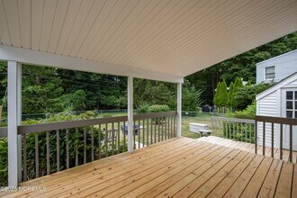 65 Little Silver Pkwy in Little Silver, NJ - Building Photo - Building Photo