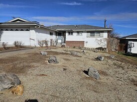 2055 Ives Ave in Reno, NV - Building Photo
