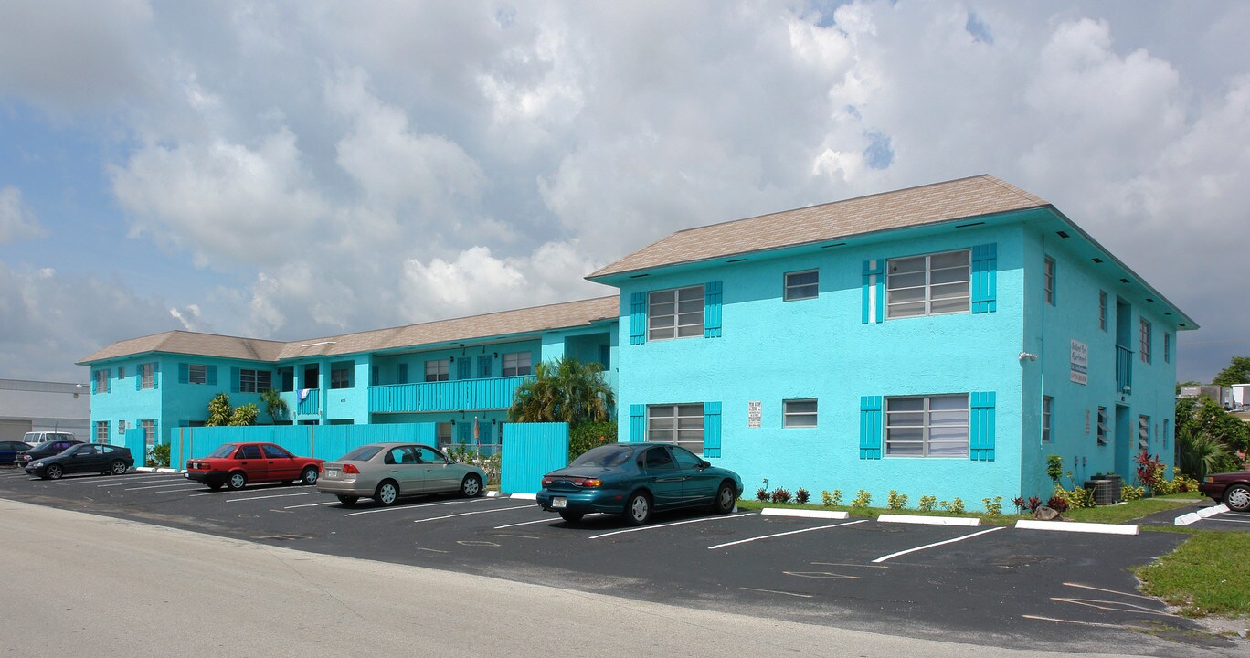 4075 NE 1st Ave in Fort Lauderdale, FL - Building Photo