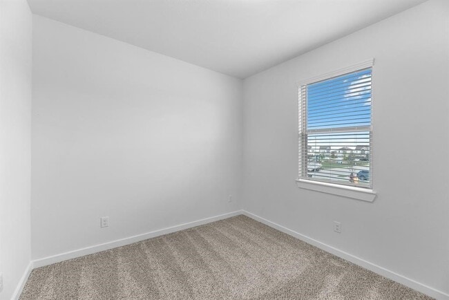 property at 17207 Walden Lk Ln