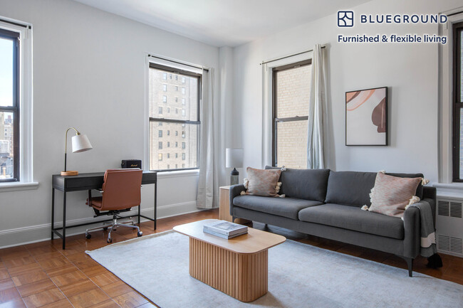 property at 952 5th Ave