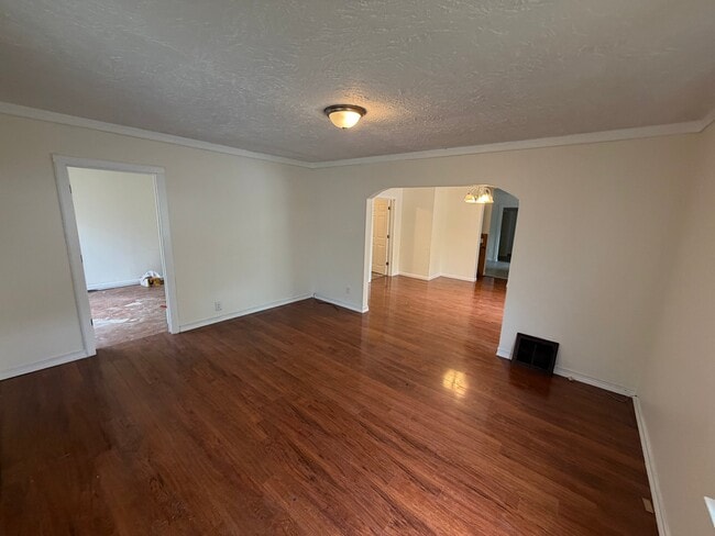 3209 Dix Ave in Breckenridge Hills, MO - Foto de edificio - Building Photo