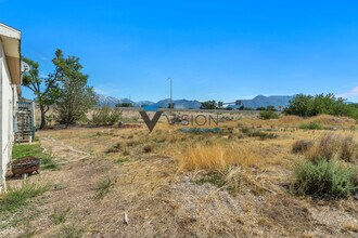 1040 W State St in Lehi, UT - Building Photo - Building Photo