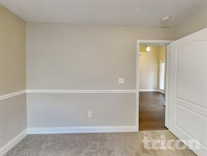 621 Savannah Dr in Villa Rica, GA - Foto de edificio - Building Photo