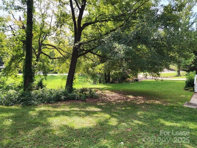 4300 Carmel Forest Dr in Charlotte, NC - Building Photo - Building Photo