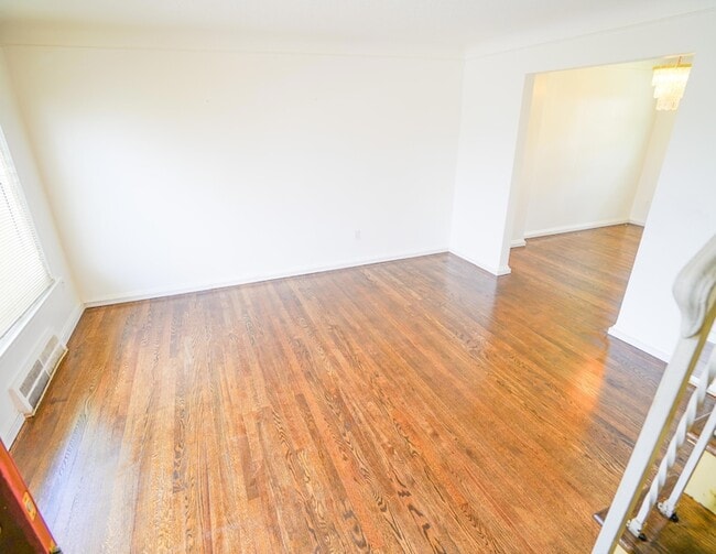 17199 Meyers Rd in Detroit, MI - Foto de edificio - Building Photo