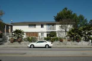 5619-5621 Monterey Rd Apartments