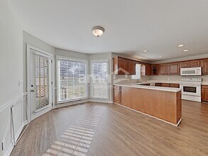 217 Hickory Trl in White House, TN - Building Photo - Building Photo