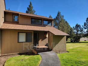 6901 Robin Ct in Redmond, OR - Building Photo - Building Photo