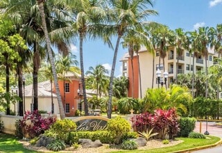 8353 Lake Dr, Unit 303 in Doral, FL - Building Photo - Building Photo