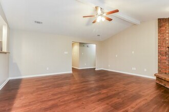 3924 Windflower Ln in Fort Worth, TX - Building Photo - Building Photo
