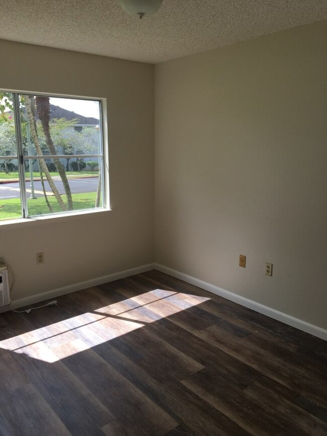 property at 95-1007 Kaapeha St