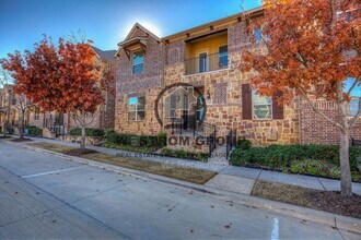 2445 Gramercy Park Dr in Flower Mound, TX - Building Photo - Building Photo