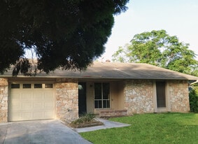 1512 Chestnut Dr in Schertz, TX - Building Photo