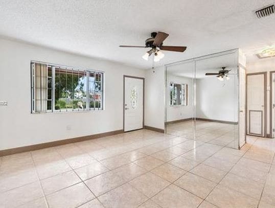 3030 NW 212th St in Miami Gardens, FL - Foto de edificio - Building Photo