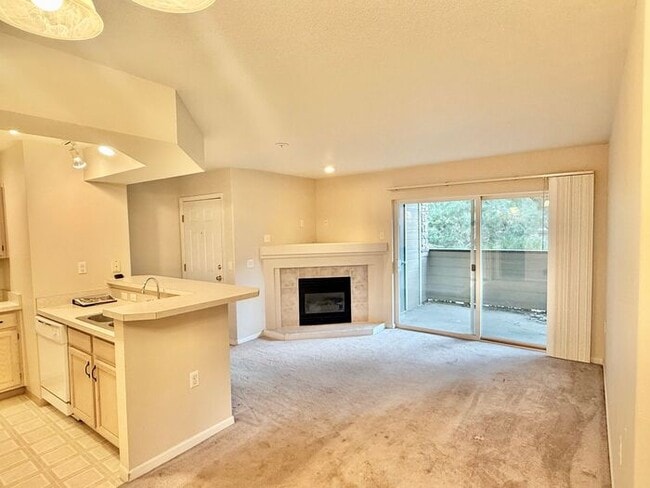 4545 Wheaton Dr