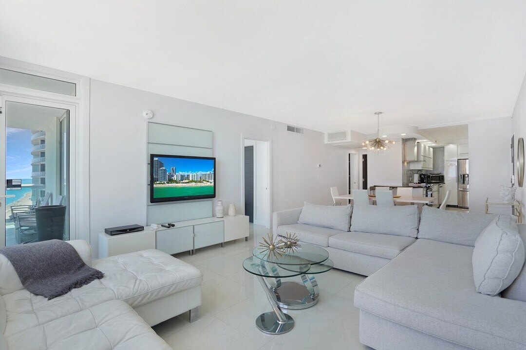 3901 S Ocean Dr in Hollywood, FL - Foto de edificio