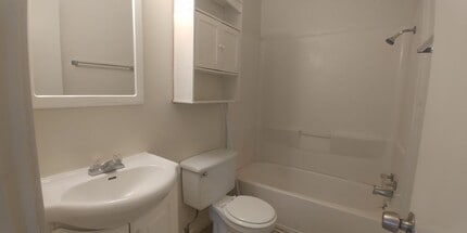 400 First St in College Station, TX - Building Photo - Building Photo