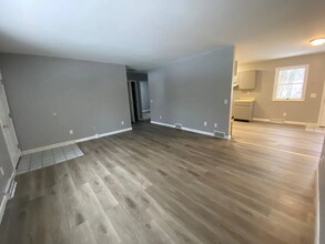 4259 NY-50 in Saratoga Springs, NY - Building Photo - Building Photo