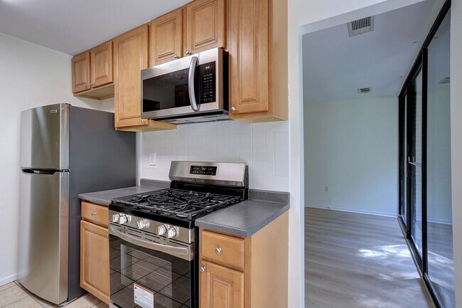 8729 Hayshed Ln in Columbia, MD - Building Photo - Building Photo