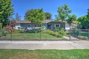 12472 Woodlawn Ave in Tustin, CA - Building Photo